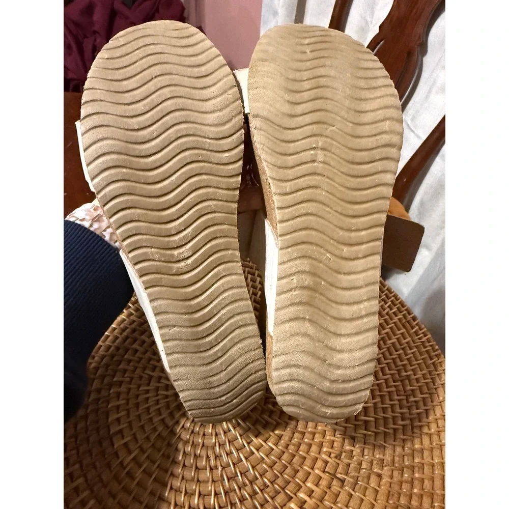 A. Giannetti wedge sandals